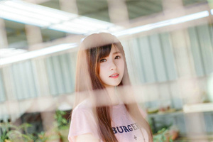 Providing a common communication place for each participant Providing a common communication place for each participant